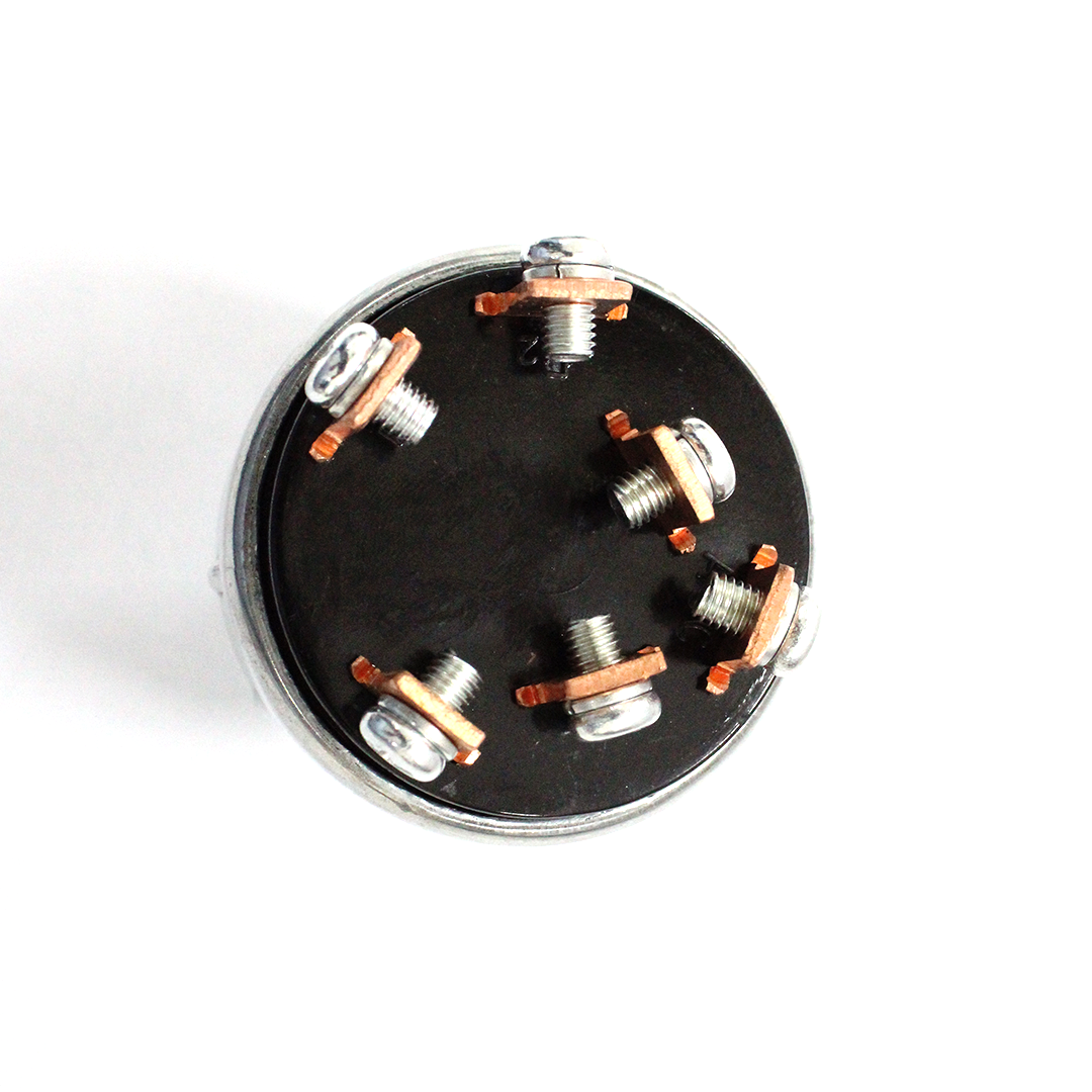 Close-up of key and lock mechanism on John Deere 08086-10000 ignition switch